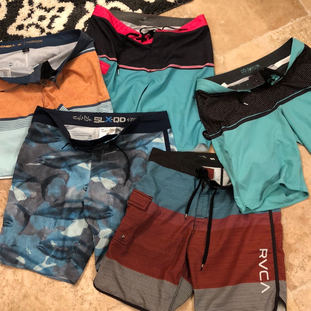 5 surf trunks O’Neill rip curl , RVCA & Salt life